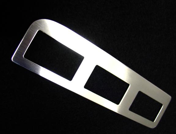Bezel for triple switch, 1 pc.