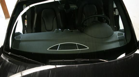 Decorative frame, top center nozzle