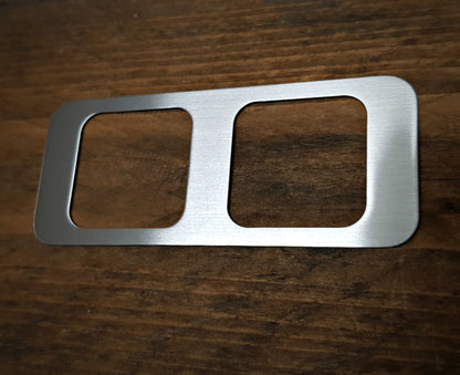 F599-011 Aluminum trim, aluminum fuel filler flap
