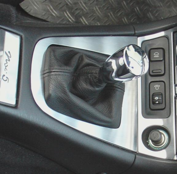 1 trim piece for the center console