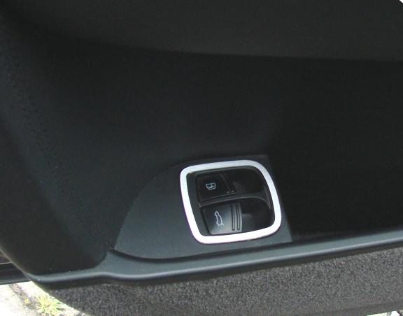 Fuel filler flap trim