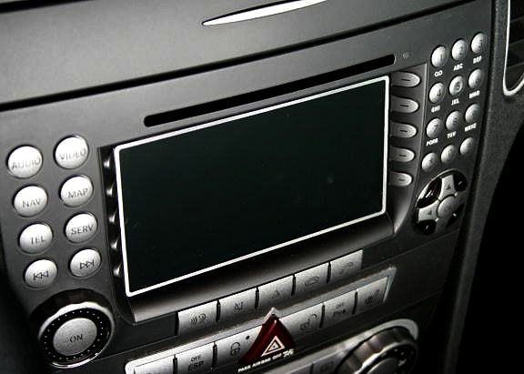 Displayrahmen Navi Command APS