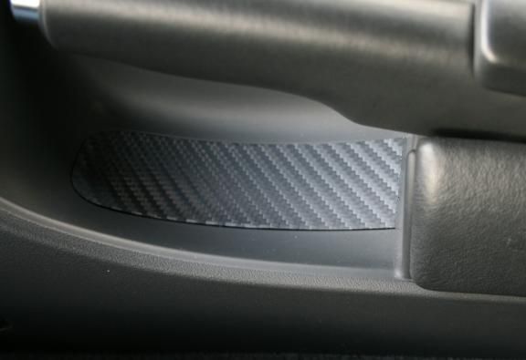 Beschichtung Carbonoptik für unter der Handbremse
