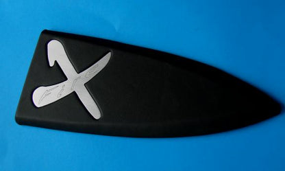Armrest with engraved aluminum trim