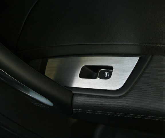 2 Aluminium Zierrahmen für Fensterheber vorne (coupe)