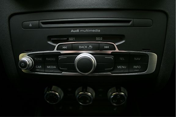1 Aluminiumblende für Radiobedienung