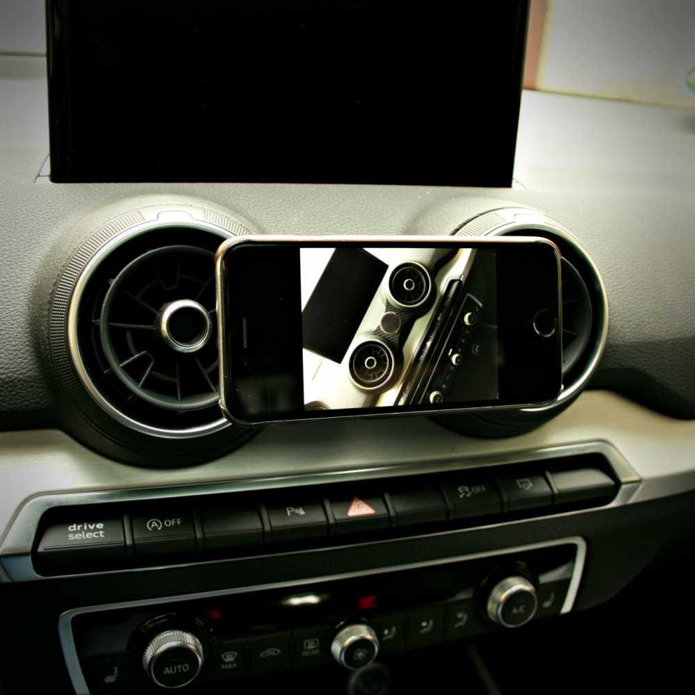 Q2001 :: Magnetic phone holder with counterpiece for all mobile phones